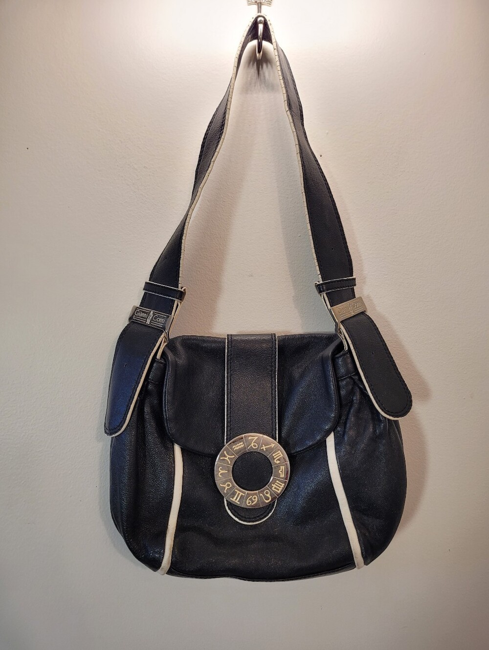 Gianni Conti Vintage Y2k Italian Black Leather Shoulder Bag Runes Silver Ring